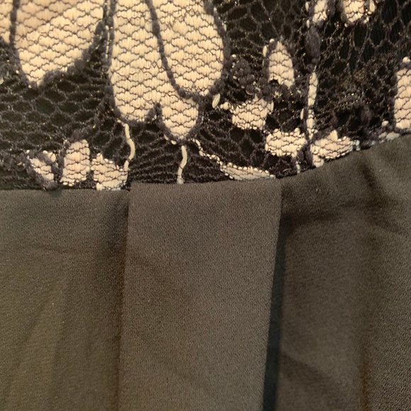 Low Back Floral A-Line Dress with Bow - Picture 4 of 7